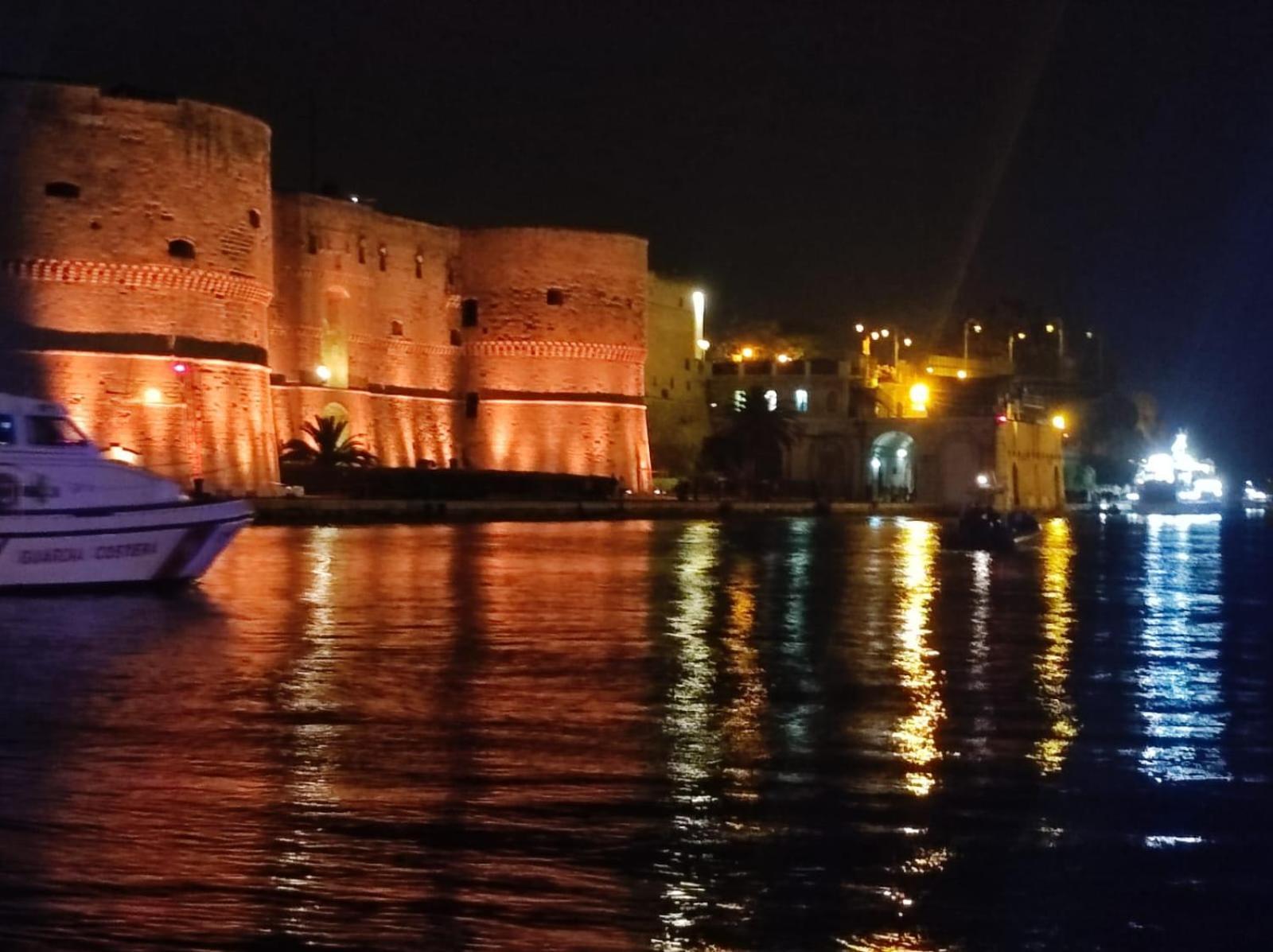 La Piazza Villa San Giorgio Ionico Luaran gambar